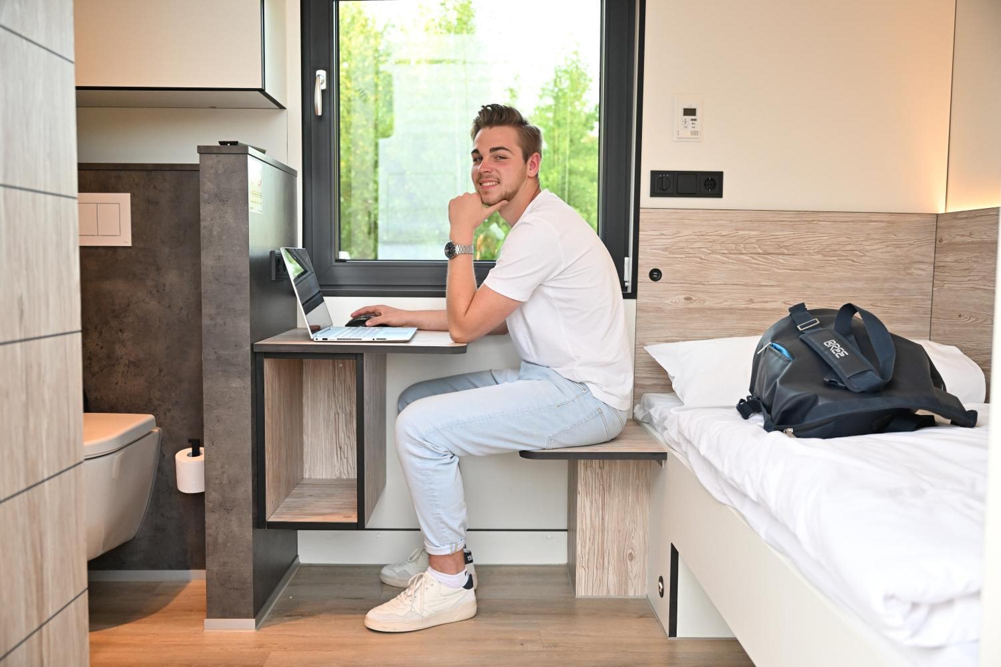 Roatel Busdorf A7 My-Roatel-Com Hotel Bagian luar foto